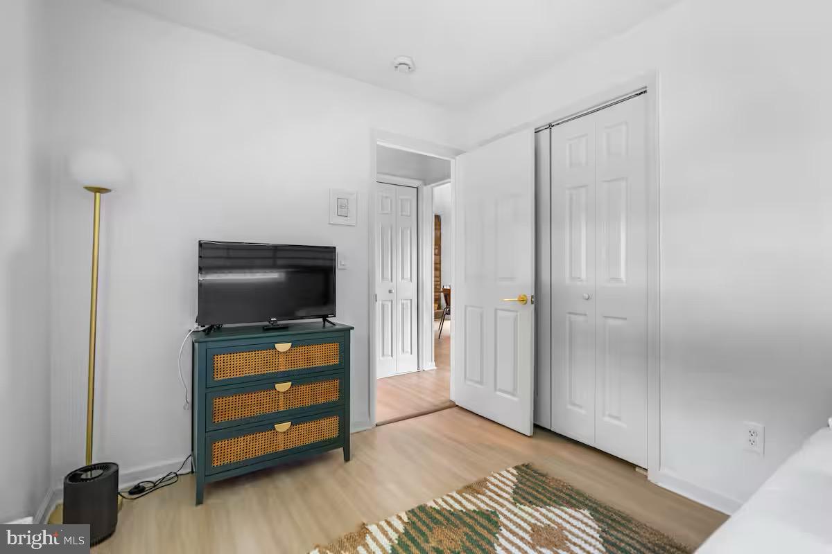 307 FOX RUN LANE