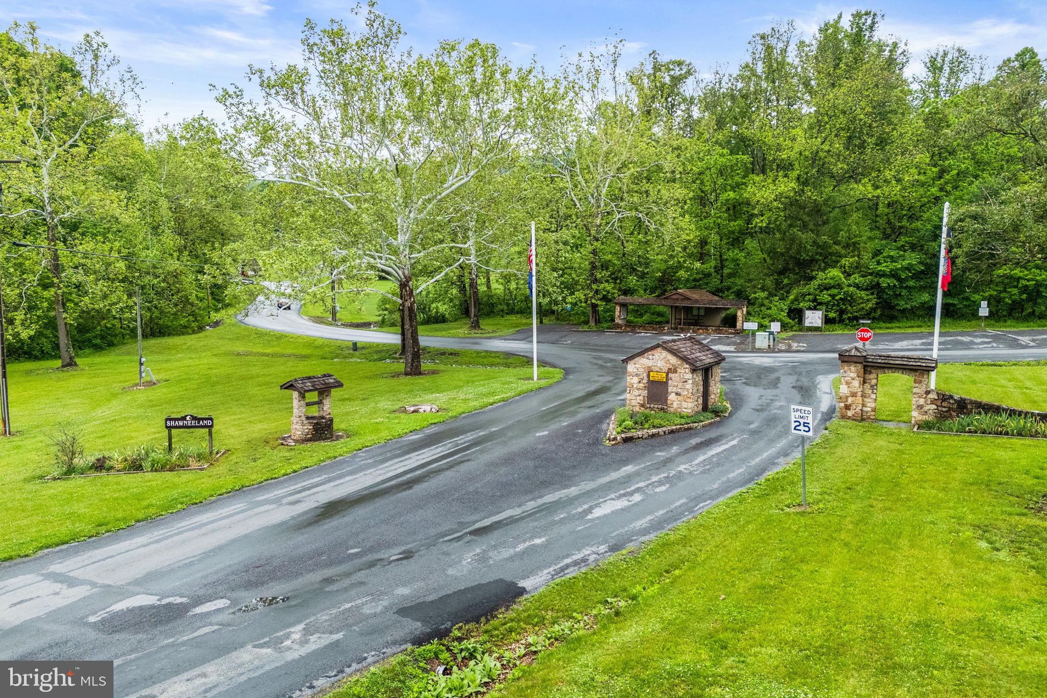 121 CHEROKEE TRAIL