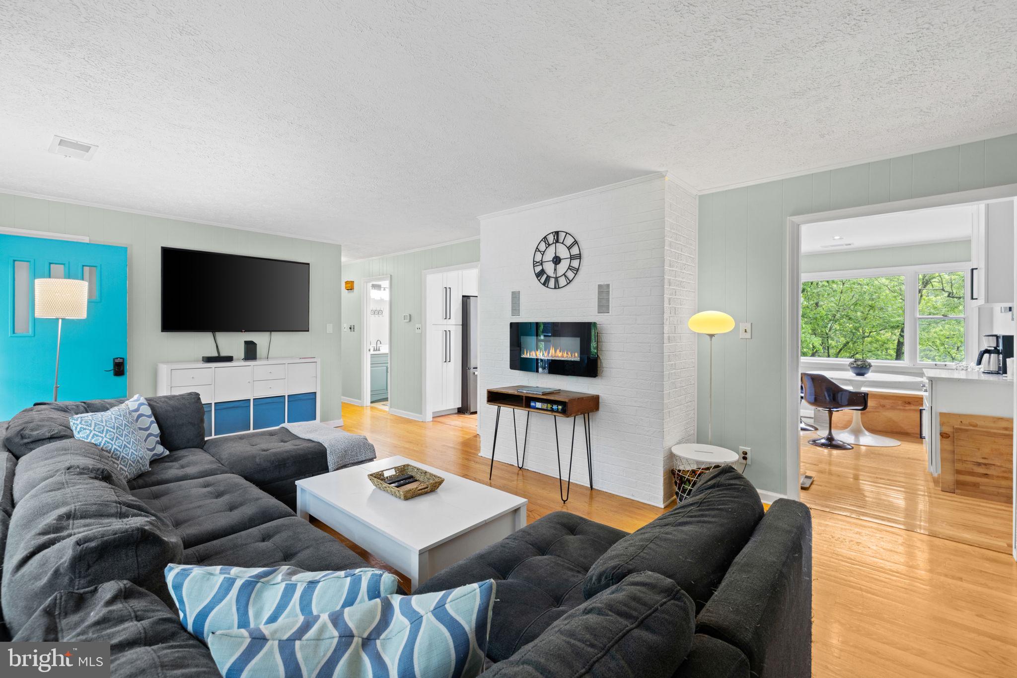 121 CHEROKEE TRAIL