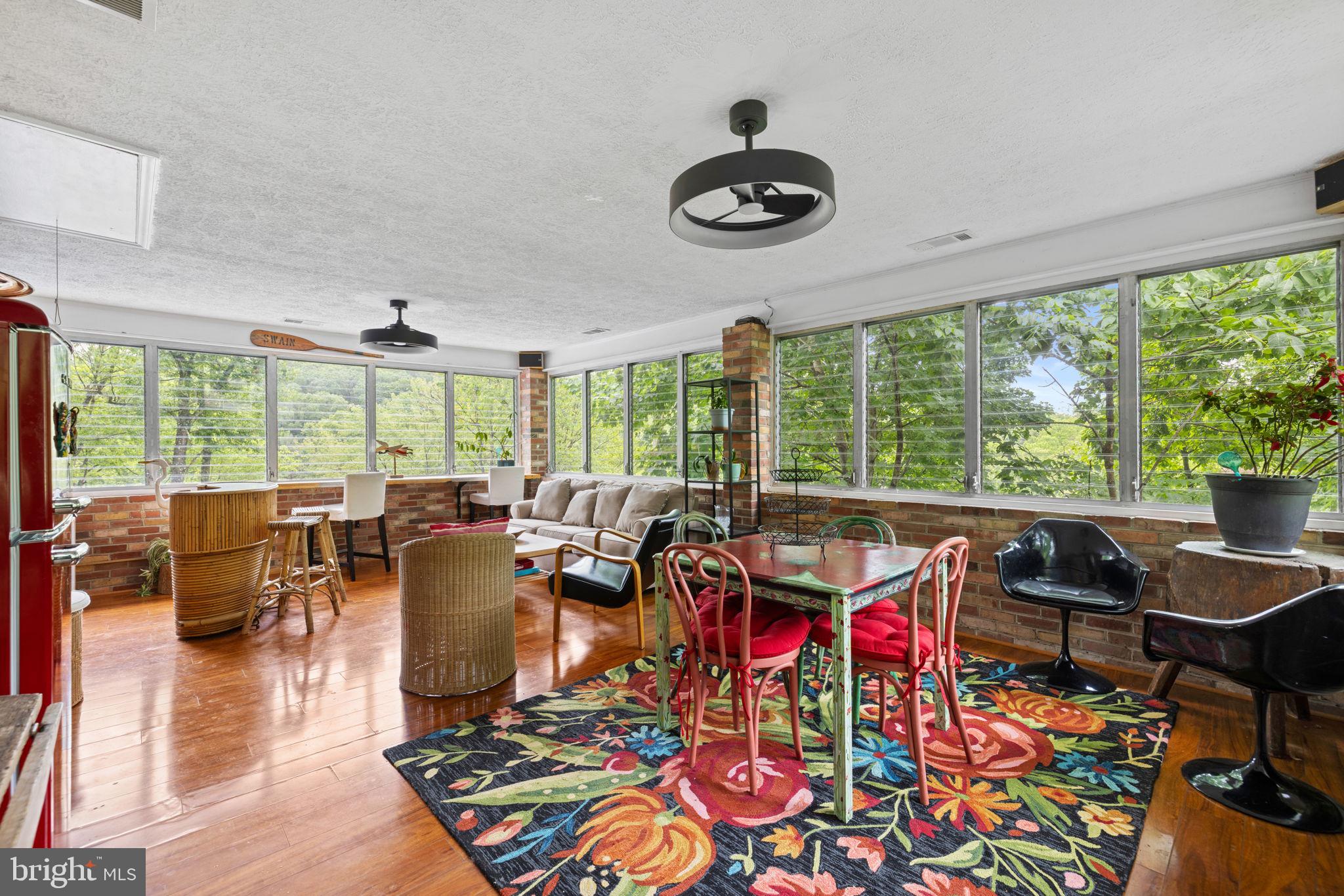 121 CHEROKEE TRAIL
