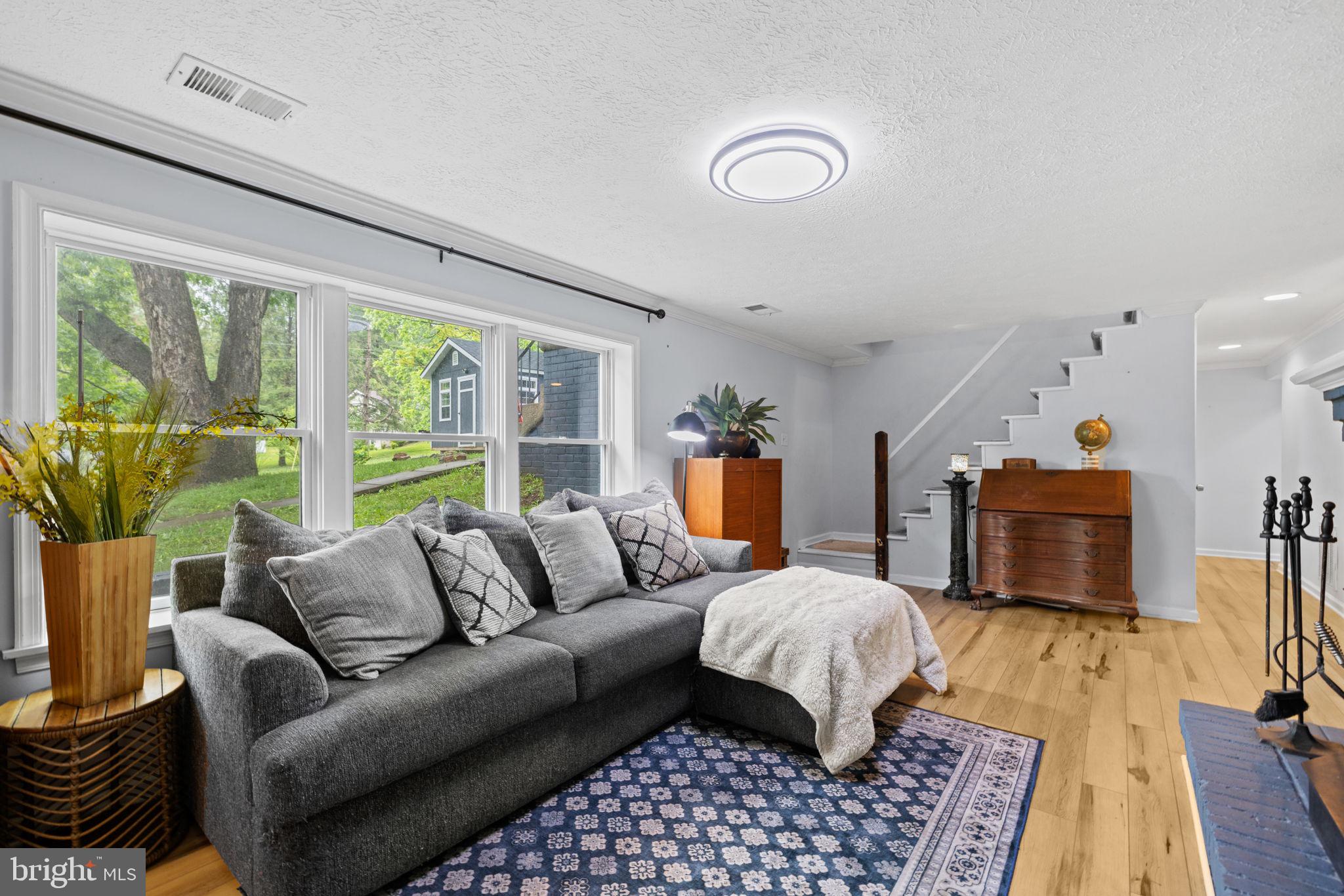 121 CHEROKEE TRAIL