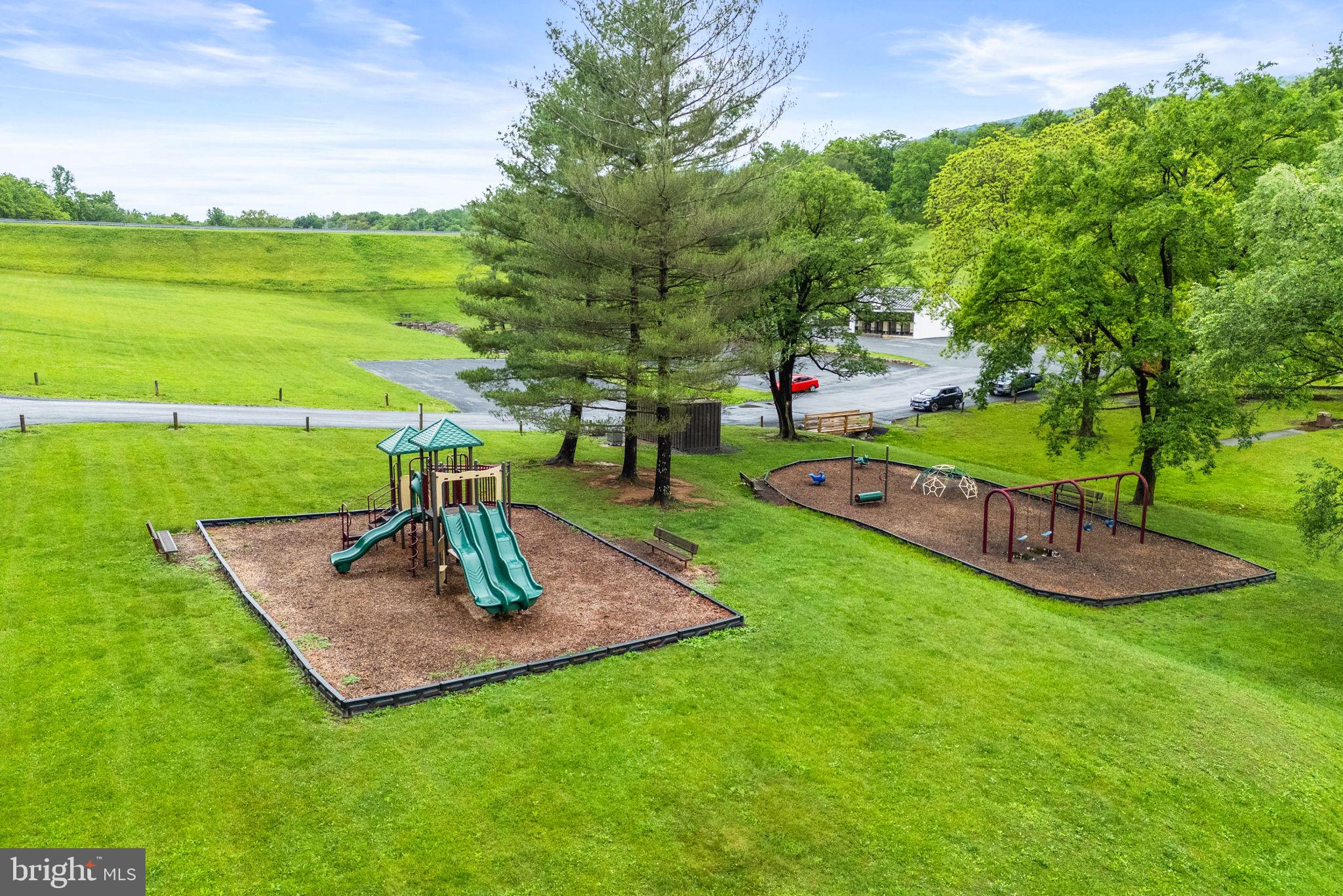 121 CHEROKEE TRAIL