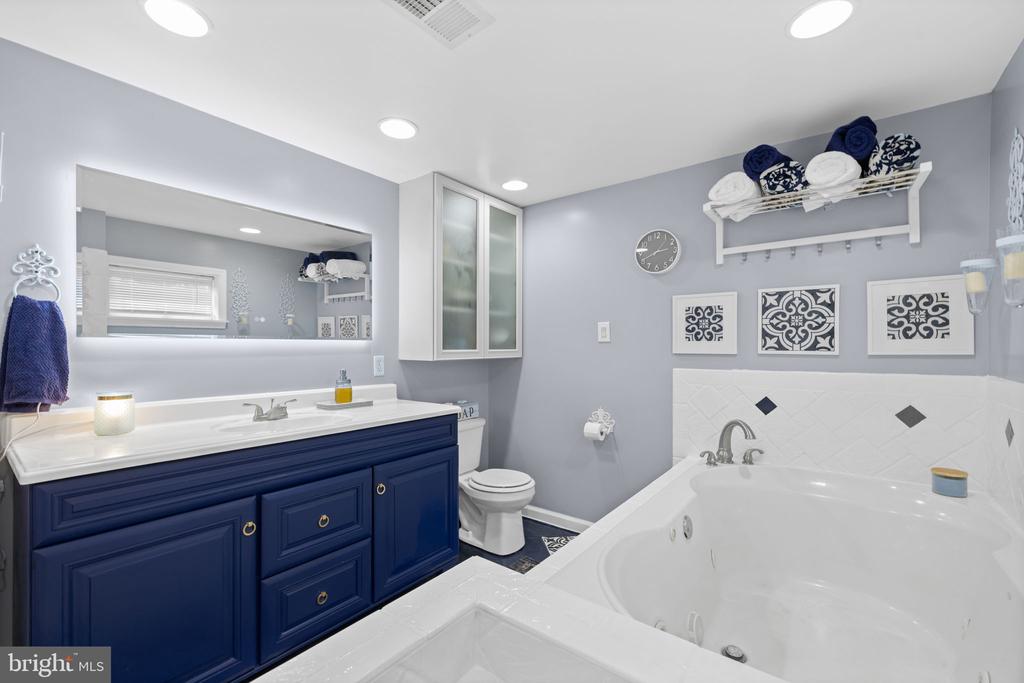 121 CHEROKEE TRAIL