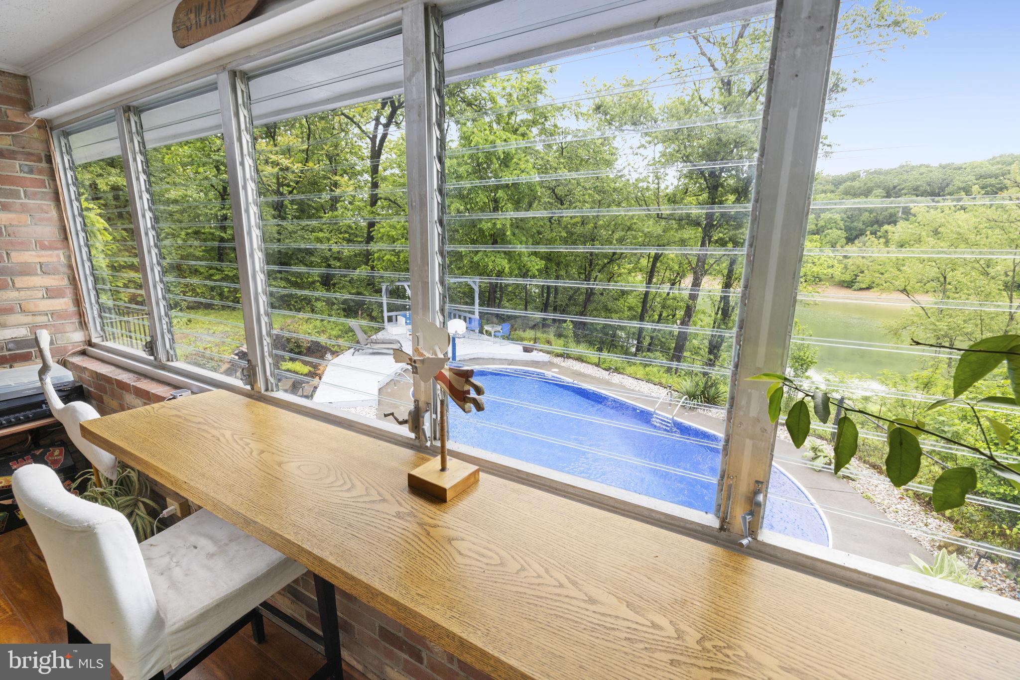 121 CHEROKEE TRAIL
