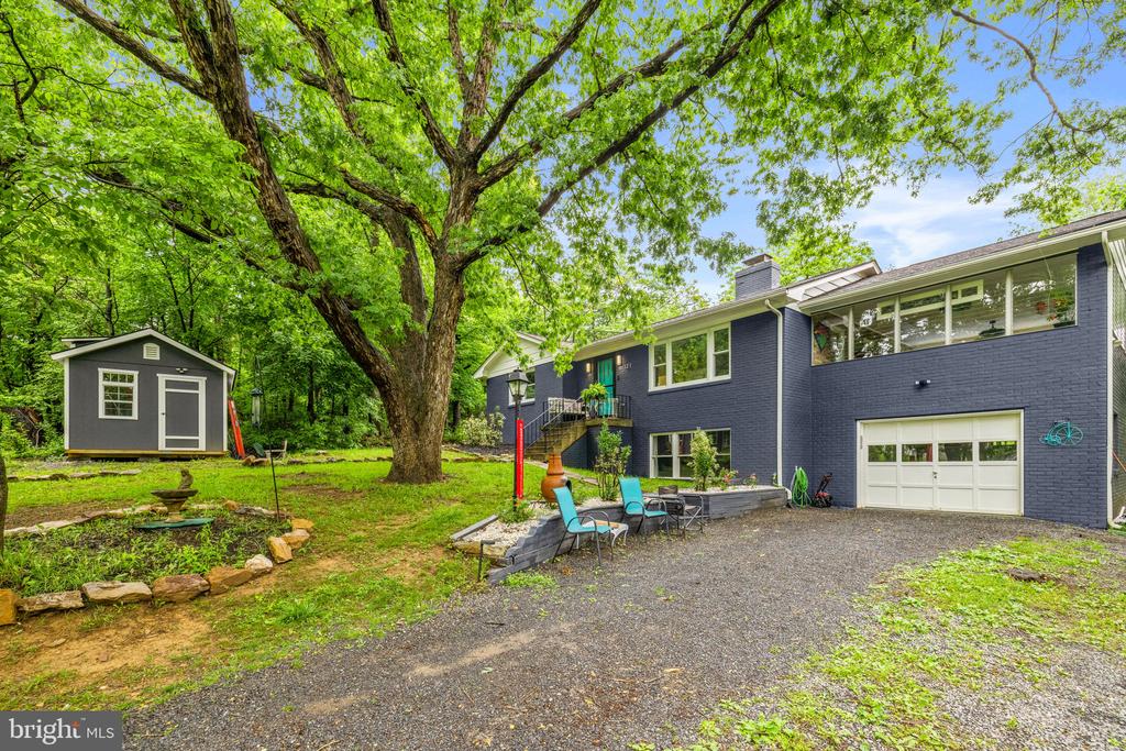 121 CHEROKEE TRAIL