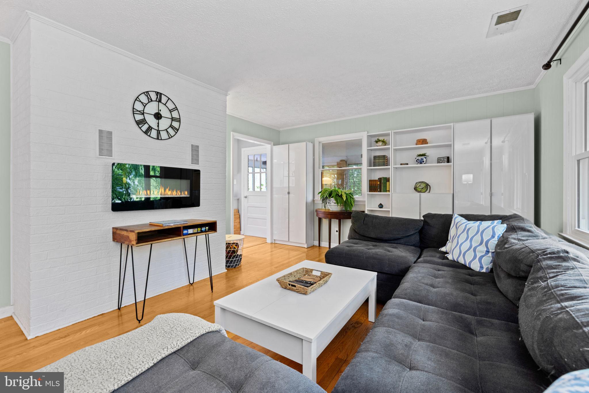 121 CHEROKEE TRAIL