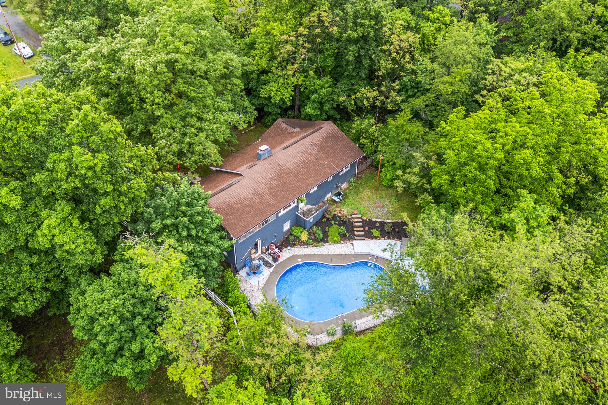 121 CHEROKEE TRAIL