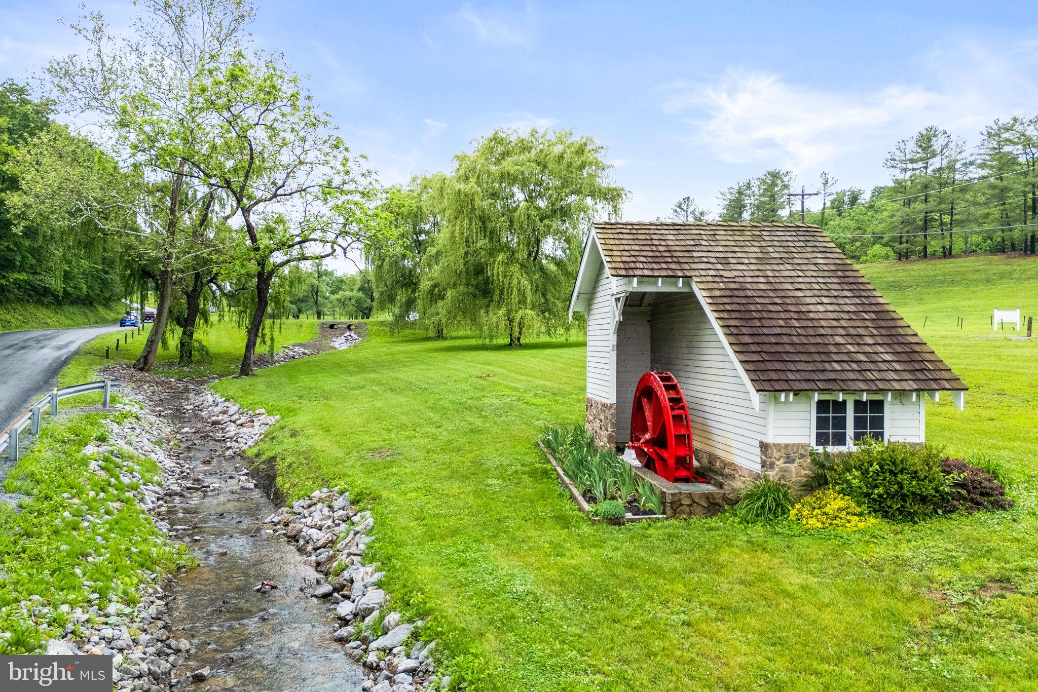 121 CHEROKEE TRAIL