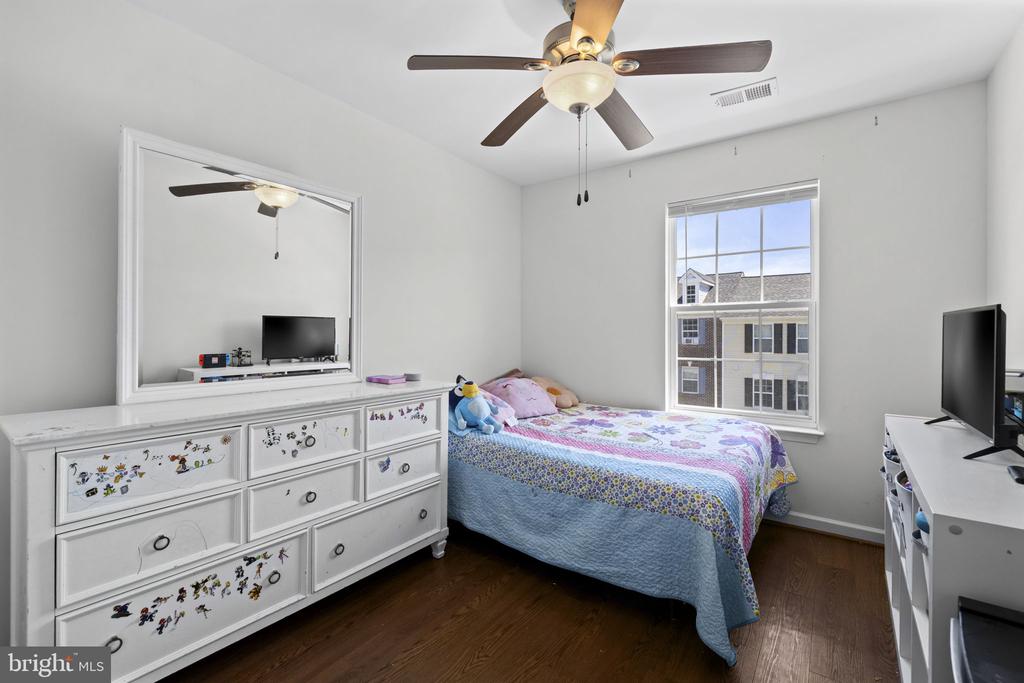 124 WORSHAM TERRACE