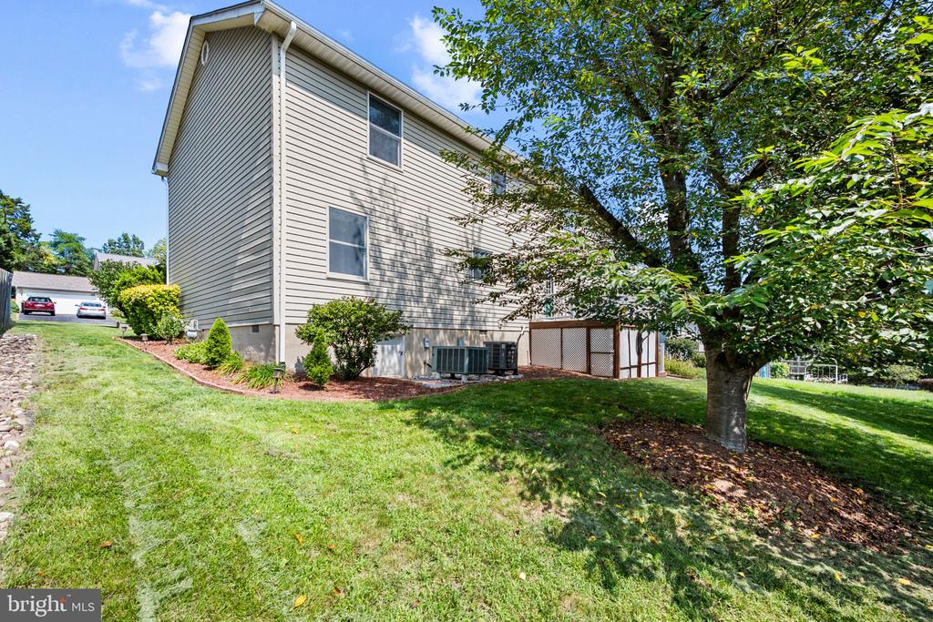 102 PRIMROSE