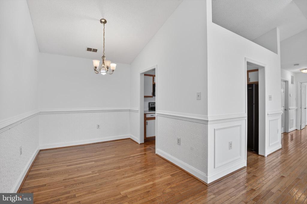 102 TIMBERLAKE TERRACE Unit: 11