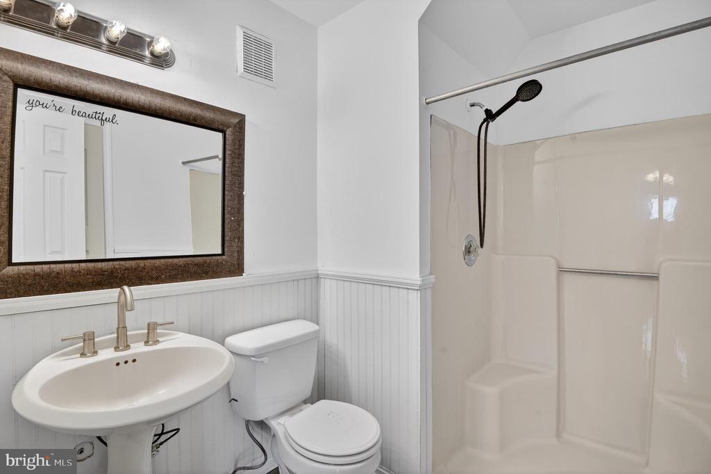 102 TIMBERLAKE TERRACE Unit: 11