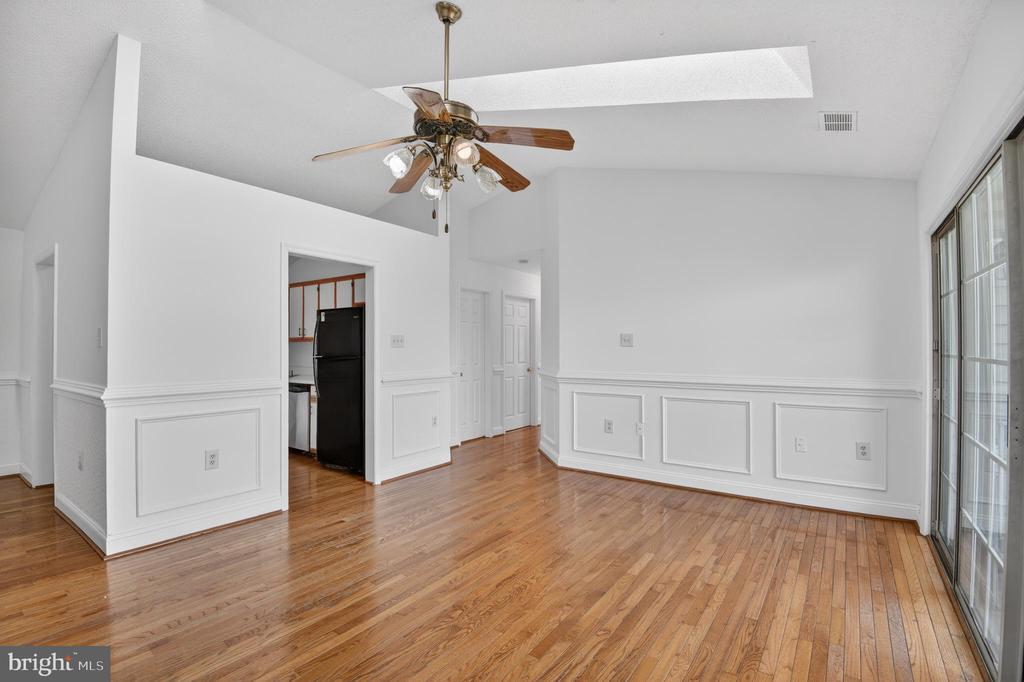102 TIMBERLAKE TERRACE Unit: 11