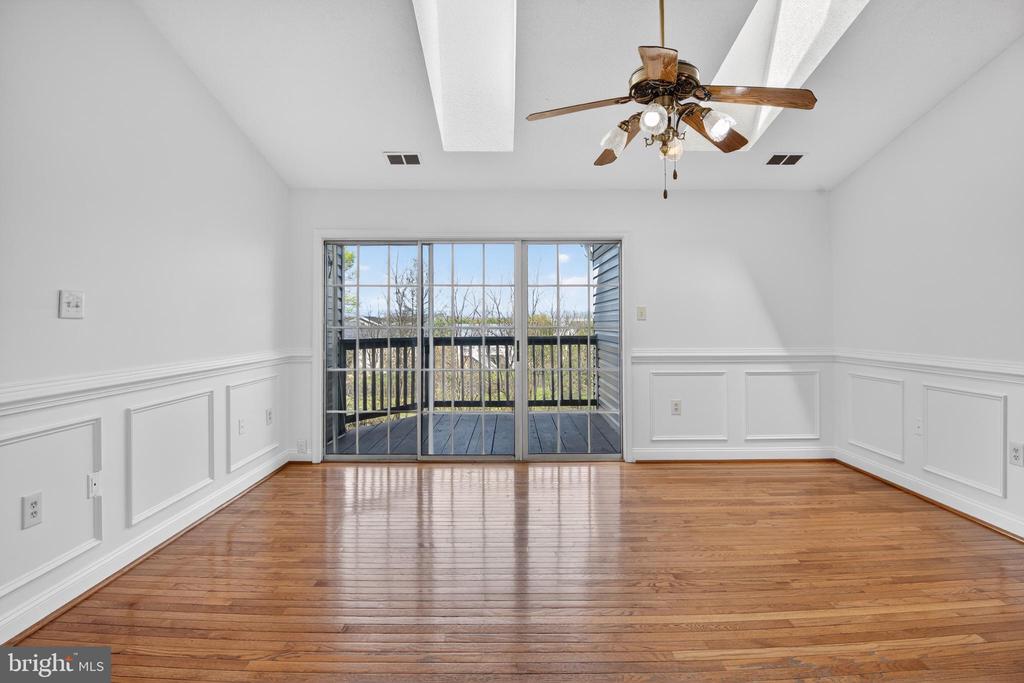 102 TIMBERLAKE TERRACE Unit: 11
