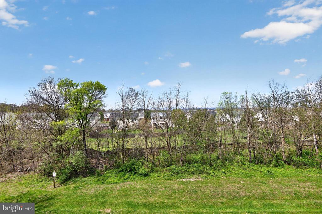102 TIMBERLAKE TERRACE Unit: 11