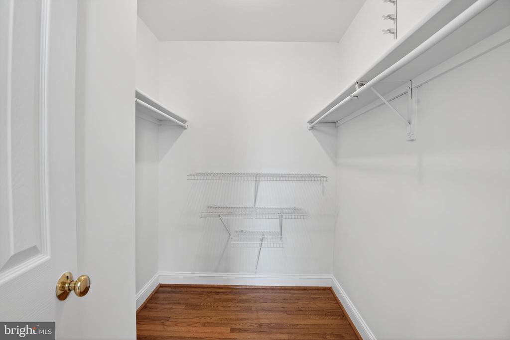102 TIMBERLAKE TERRACE Unit: 11