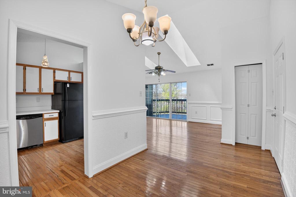 102 TIMBERLAKE TERRACE Unit: 11