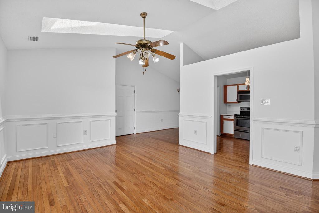 102 TIMBERLAKE TERRACE Unit: 11