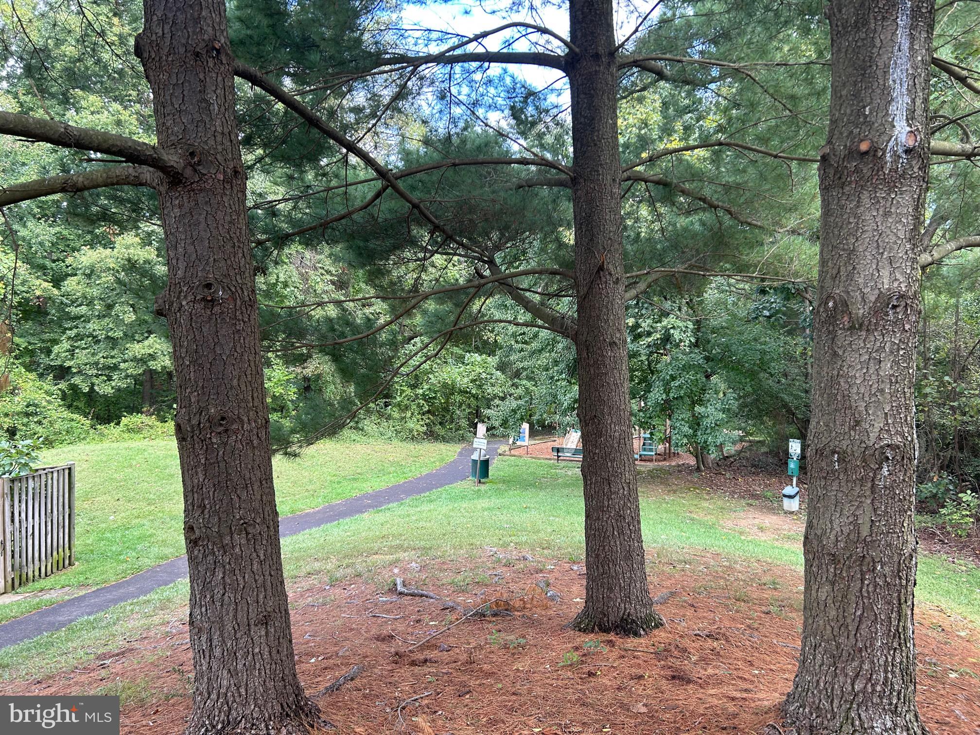 5701 EVERGREEN KNOLL COURT