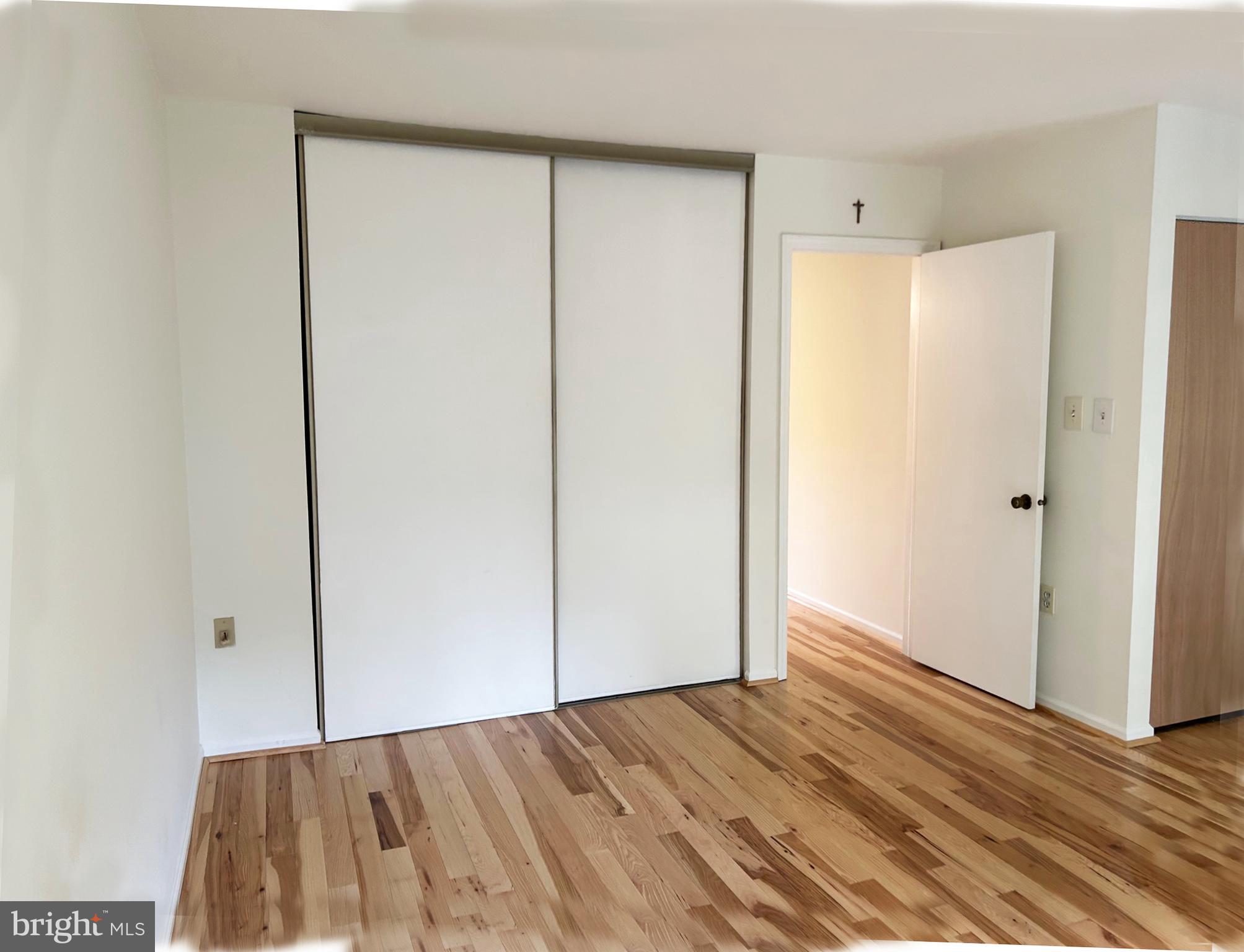 5701 EVERGREEN KNOLL COURT