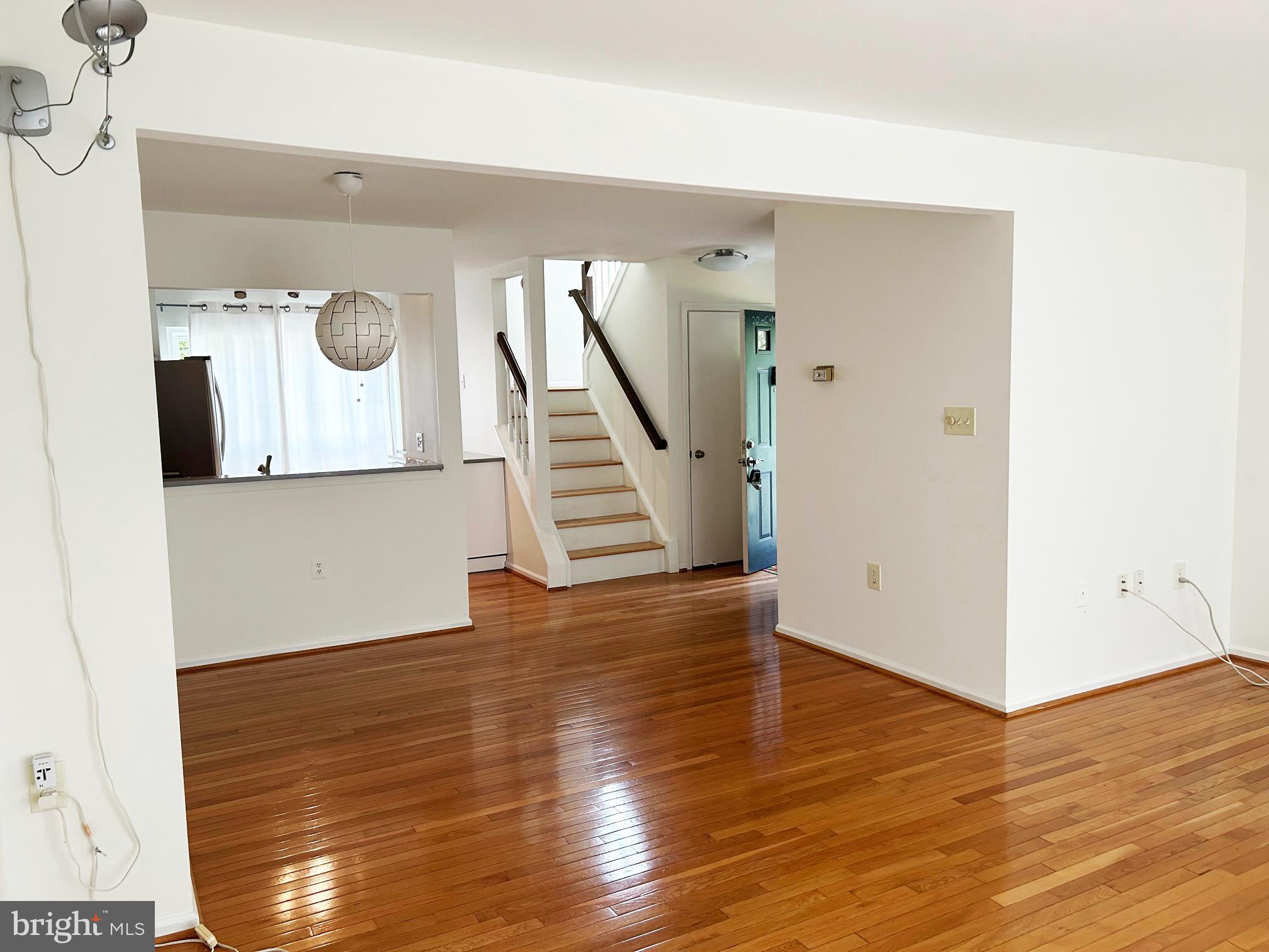 5701 EVERGREEN KNOLL COURT