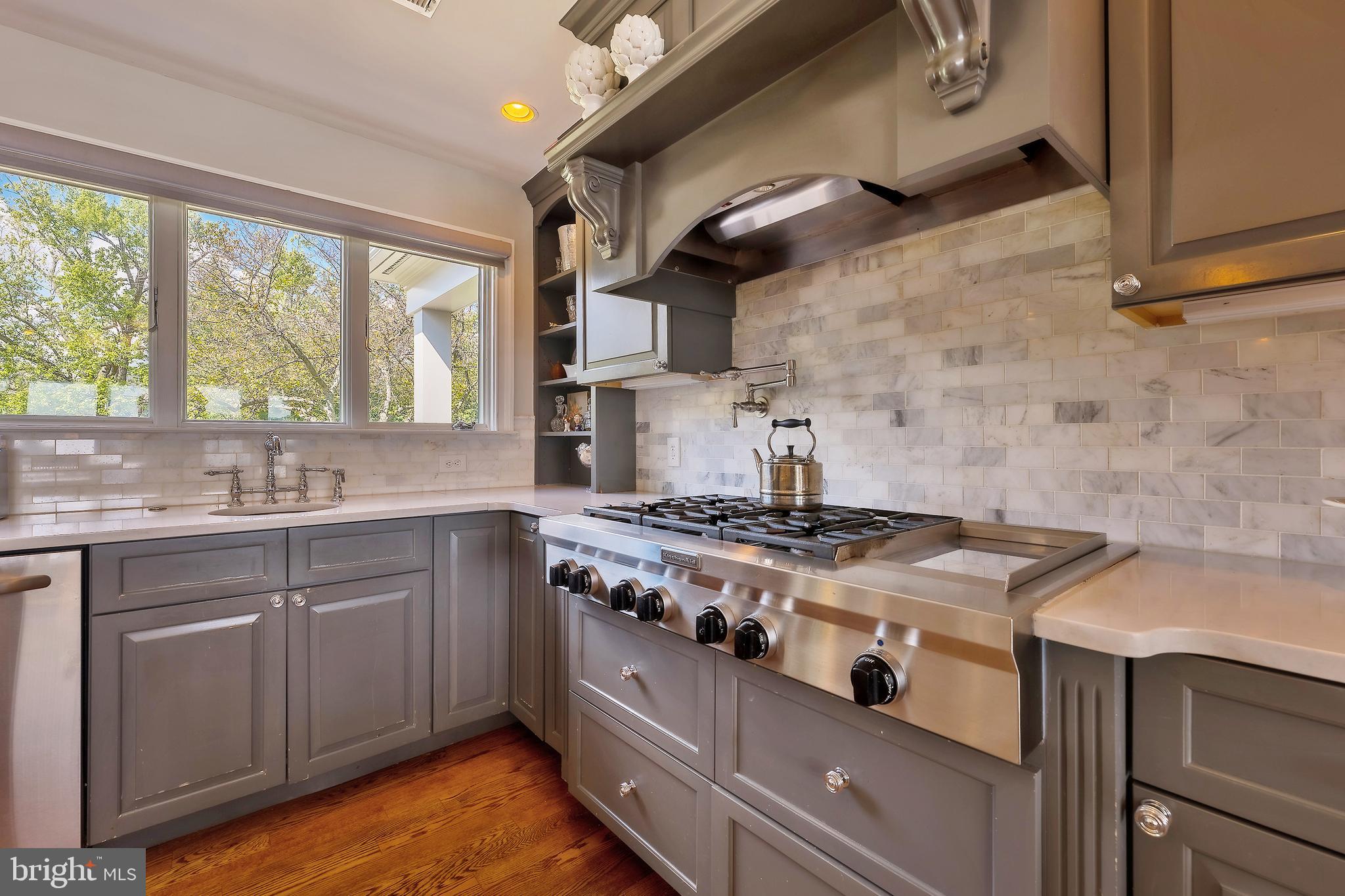 3803 BELLE RIVE TERRACE