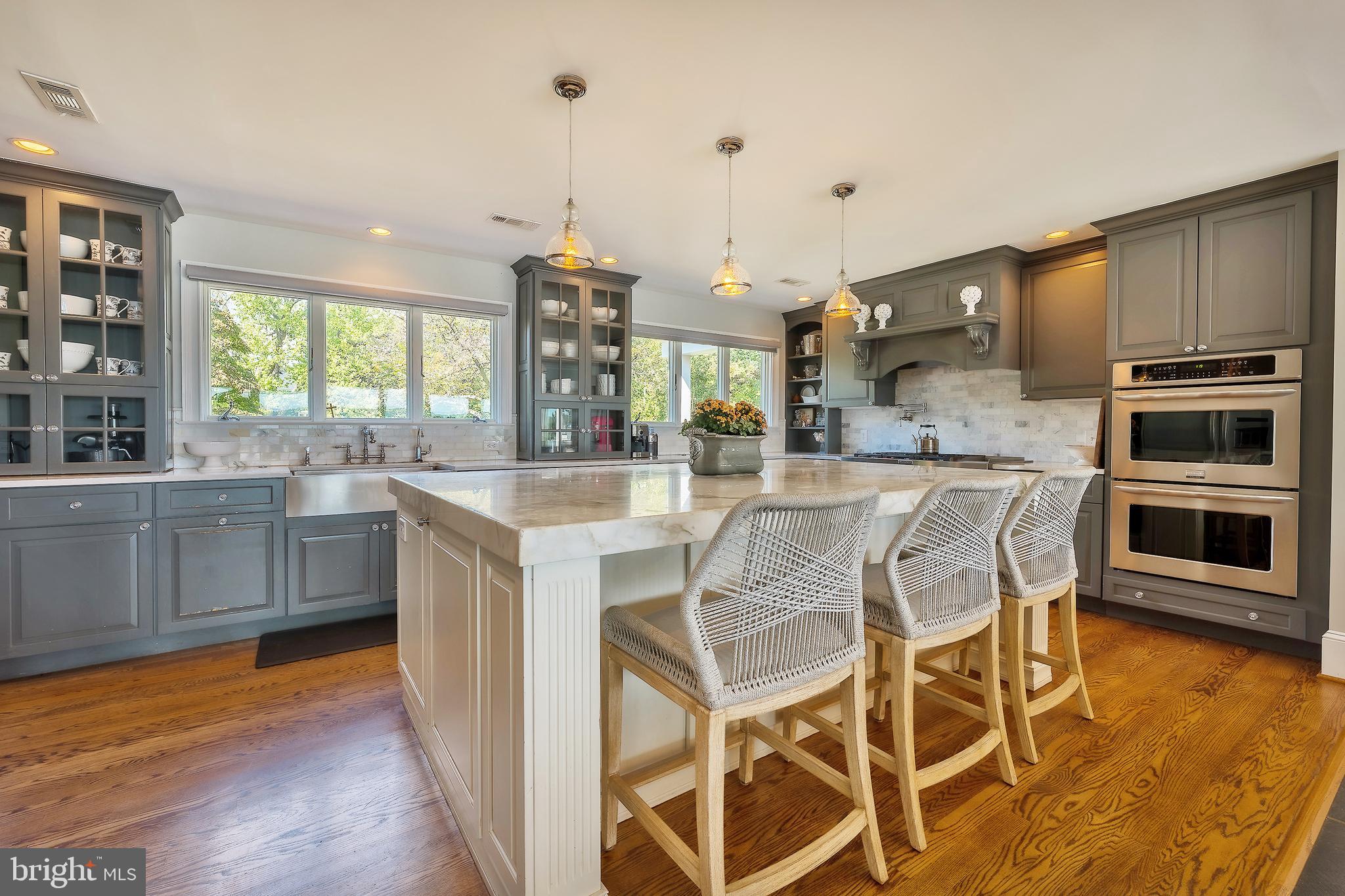 3803 BELLE RIVE TERRACE