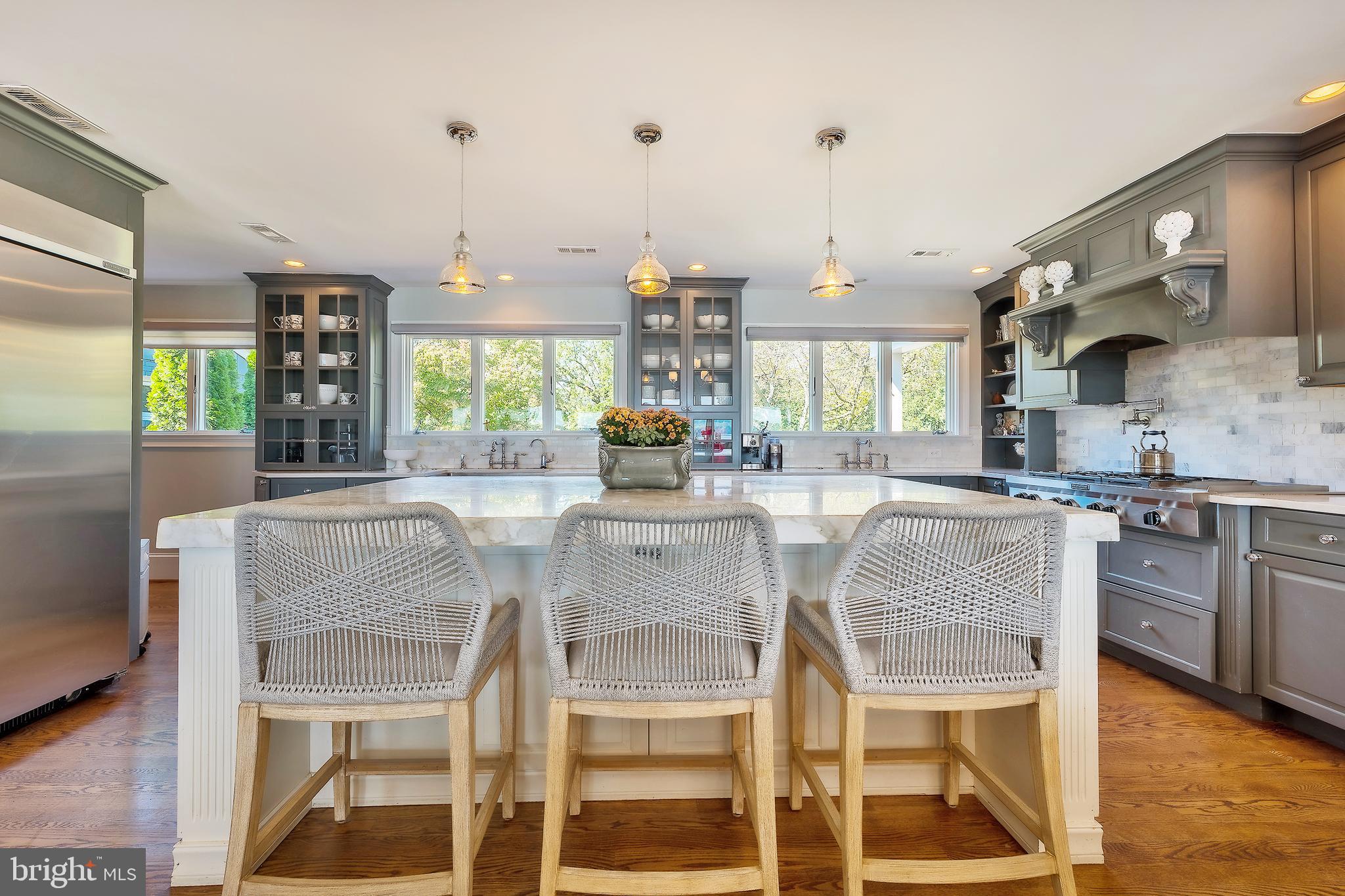 3803 BELLE RIVE TERRACE