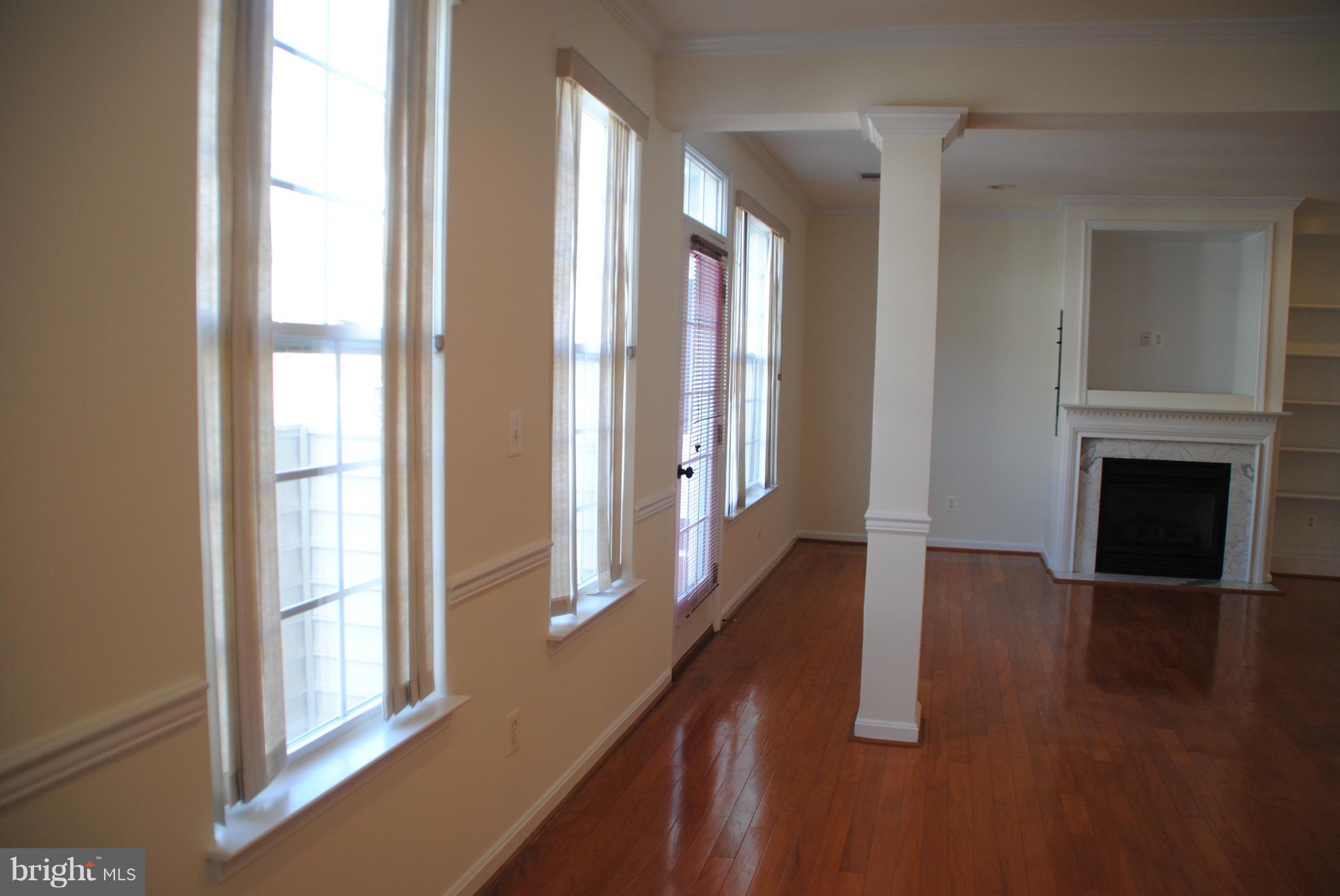 2664 MANHATTAN PLACE 304