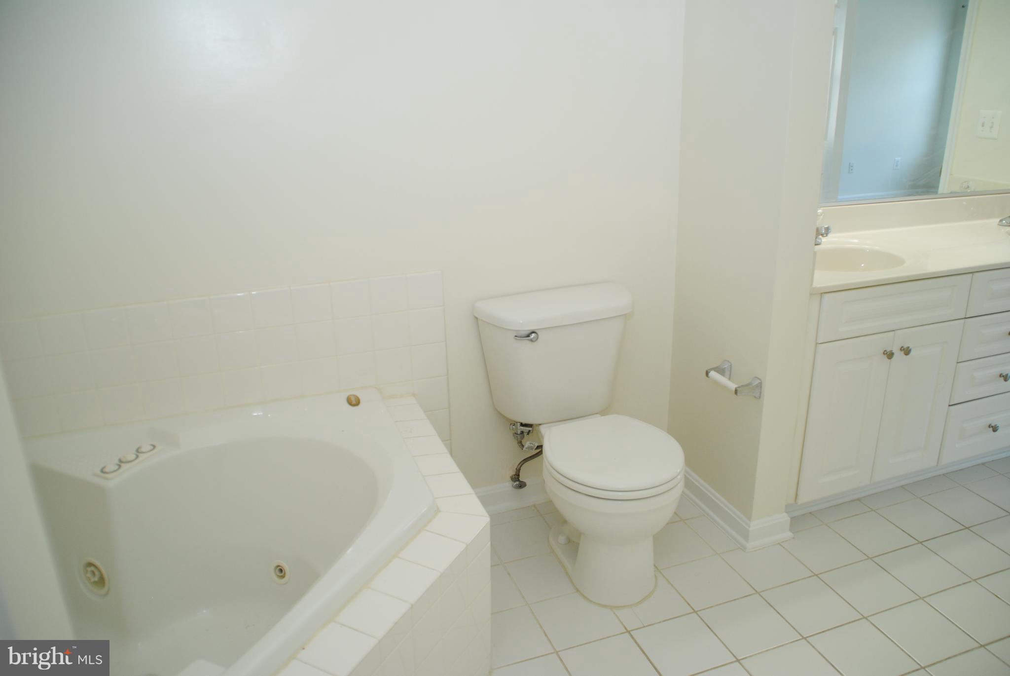 2664 MANHATTAN PLACE 304