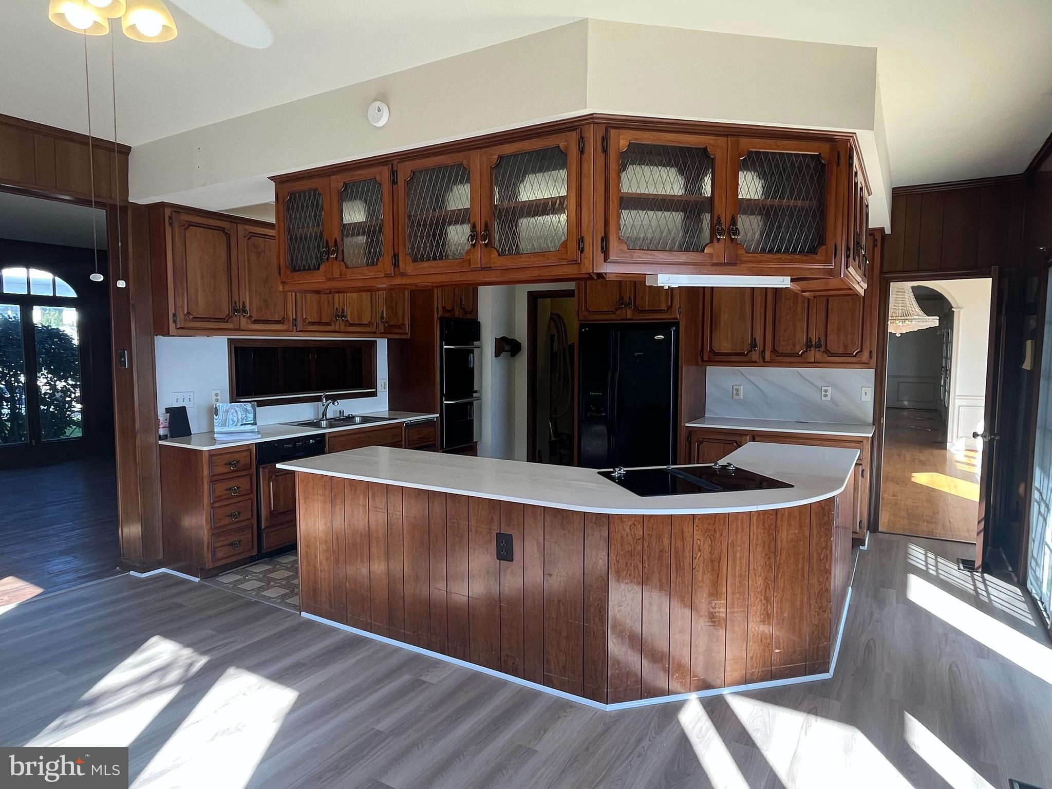 3901 BELLE RIVE TERRACE