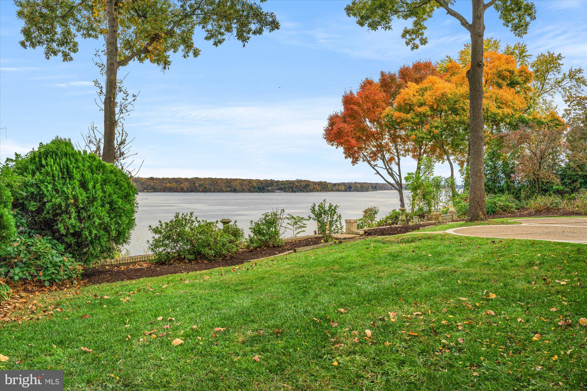 3901 BELLE RIVE TERRACE
