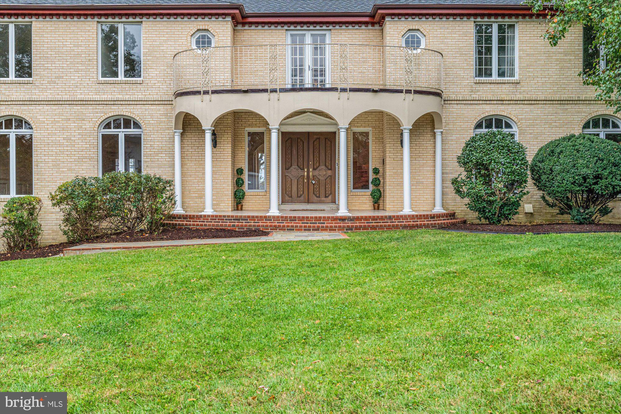 3901 BELLE RIVE TERRACE