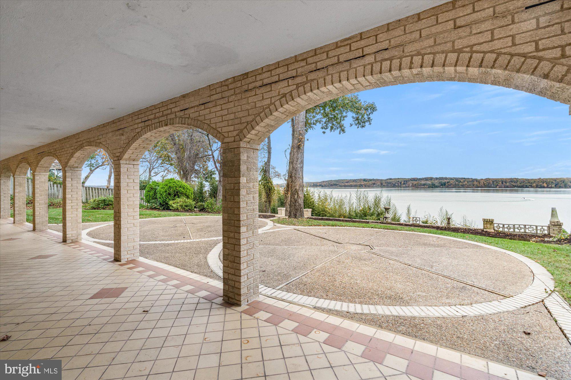 3901 BELLE RIVE TERRACE