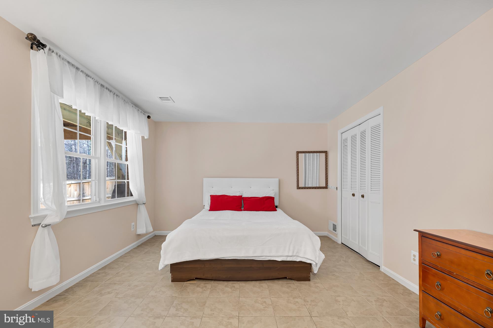 4206 SLEEPY HOLLOW ROAD