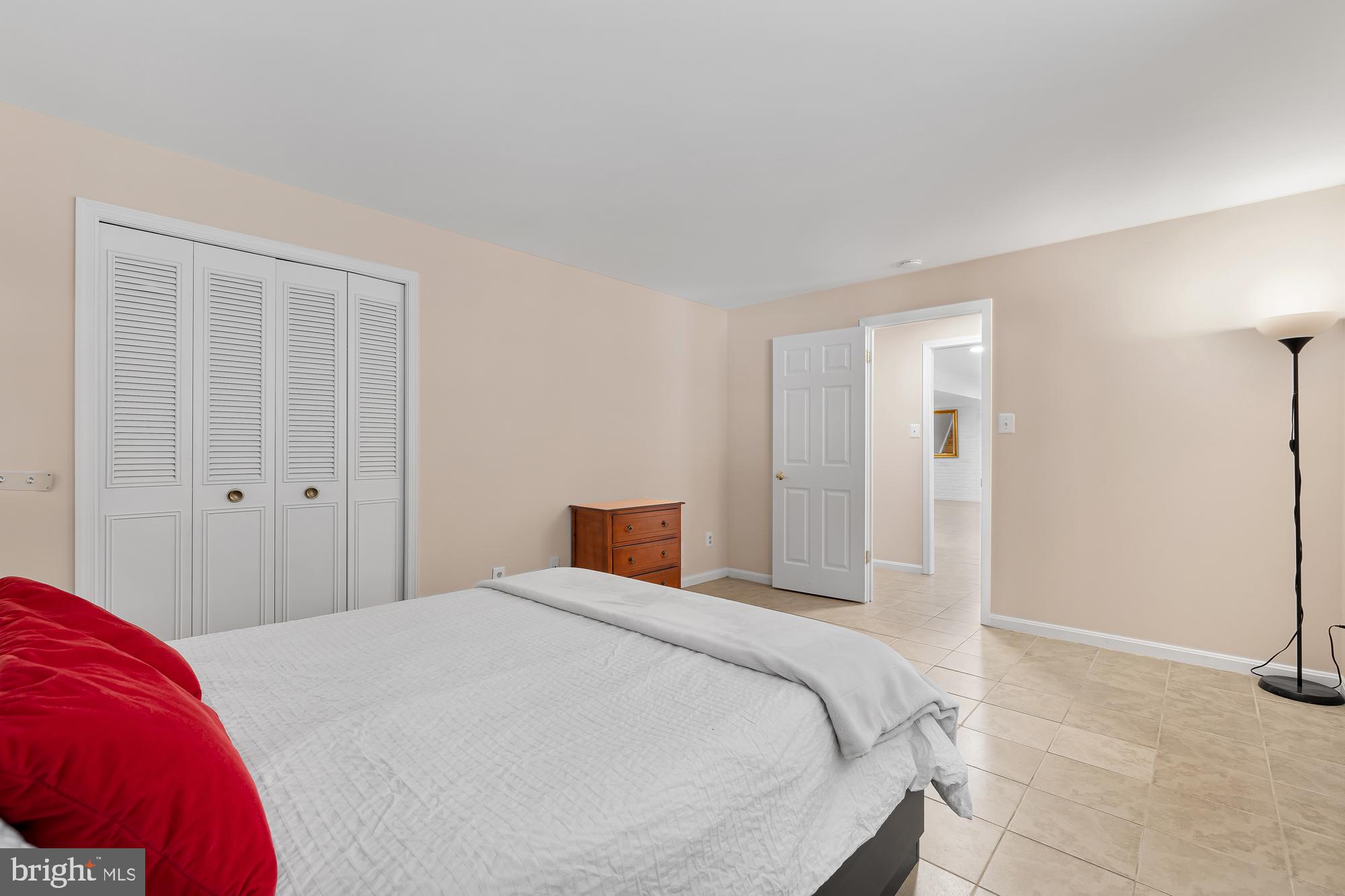 4206 SLEEPY HOLLOW ROAD