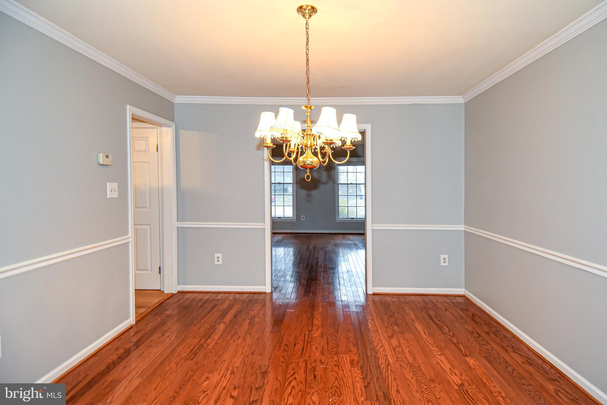 908 BROAD OAKS DRIVE