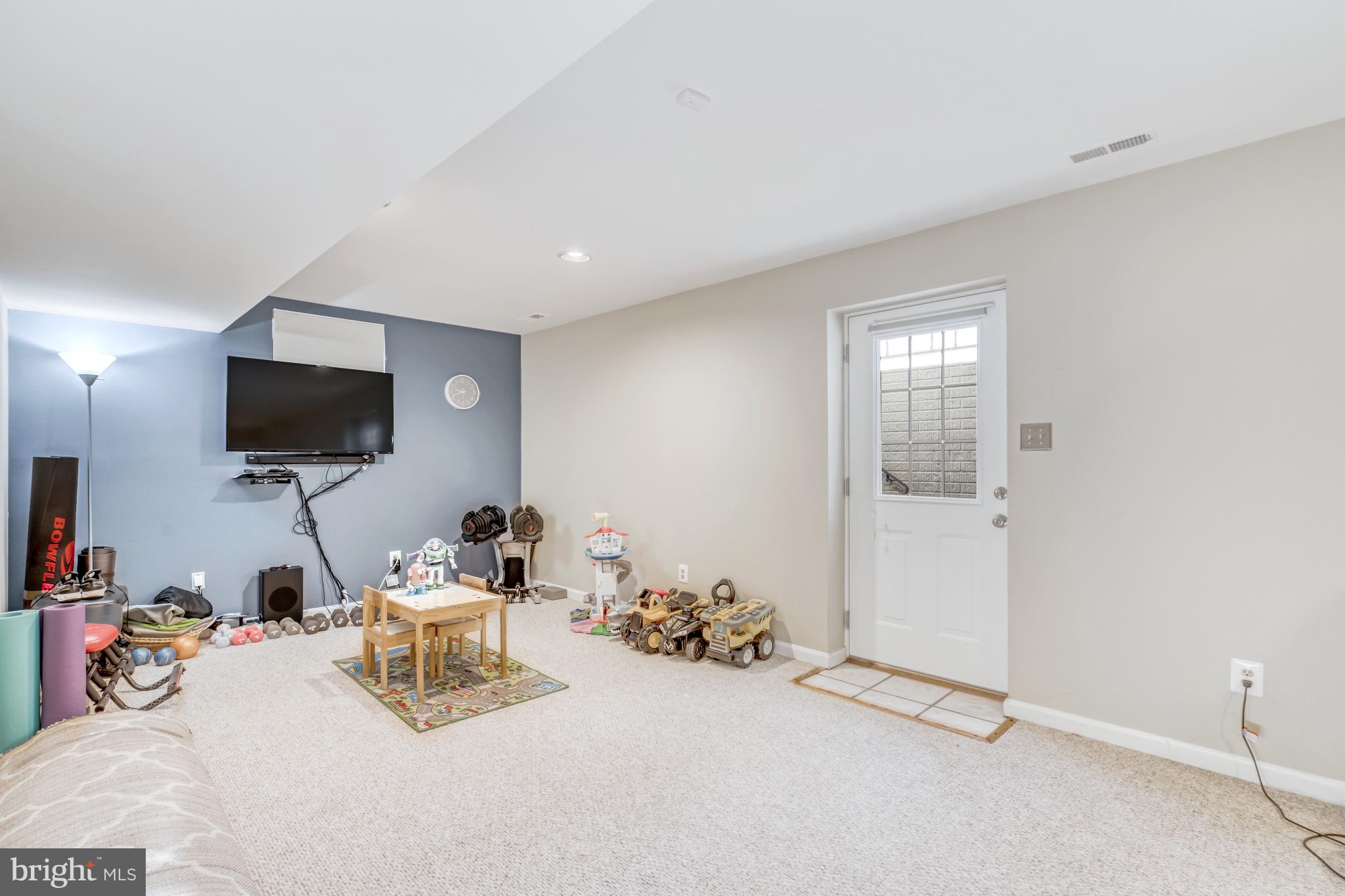 8709 MIDDLEFORD DRIVE
