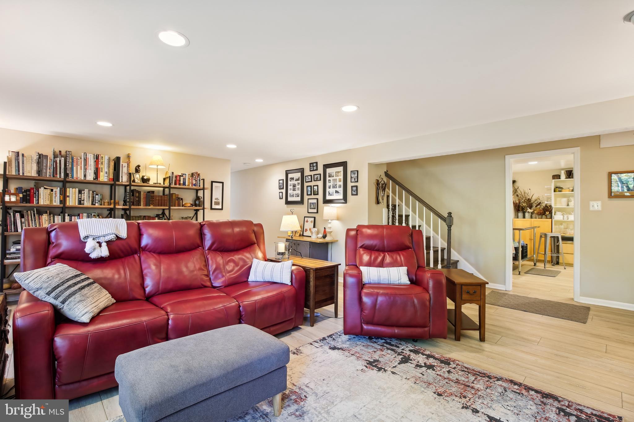 8209 CAPTAIN HAWKINS COURT