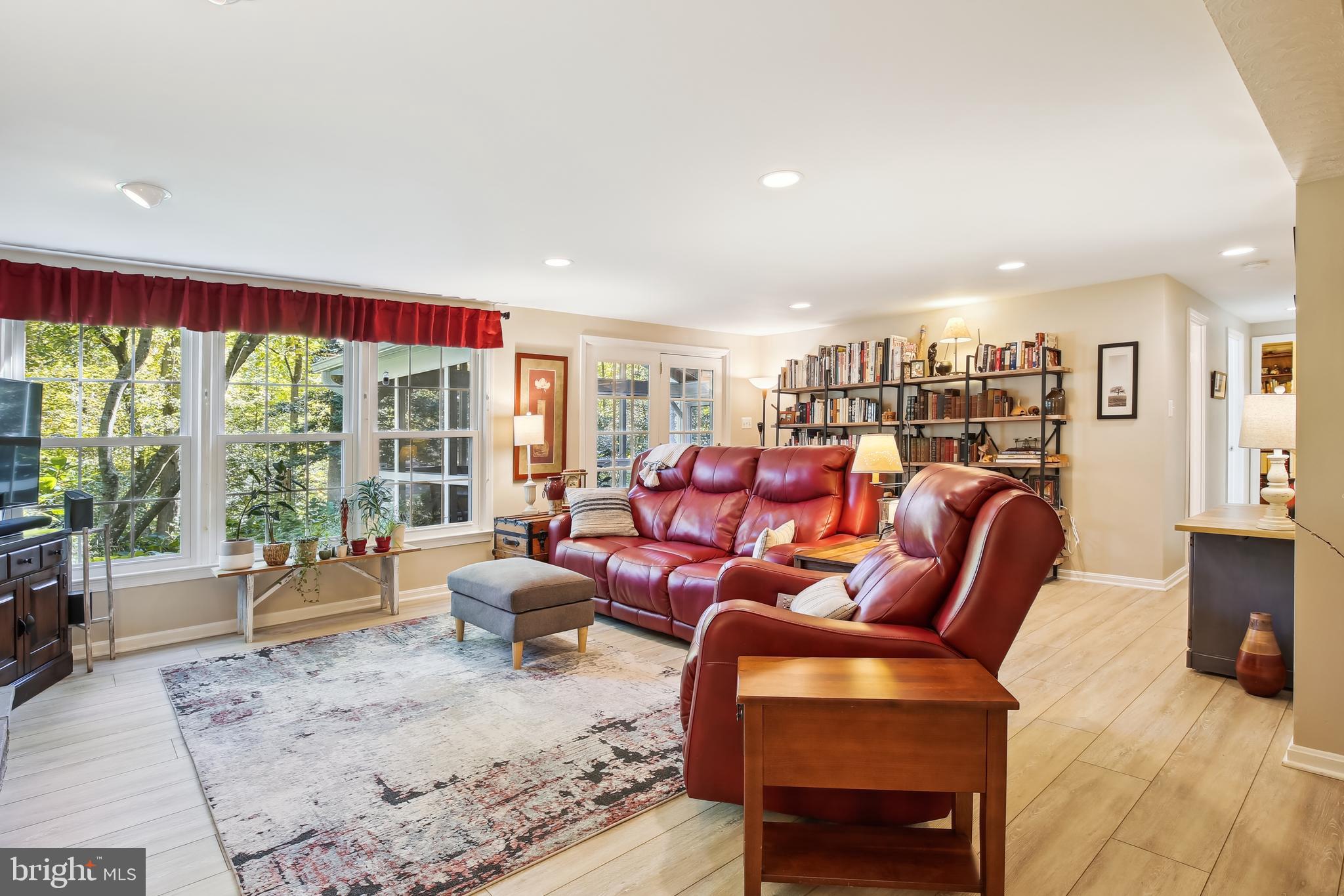 8209 CAPTAIN HAWKINS COURT