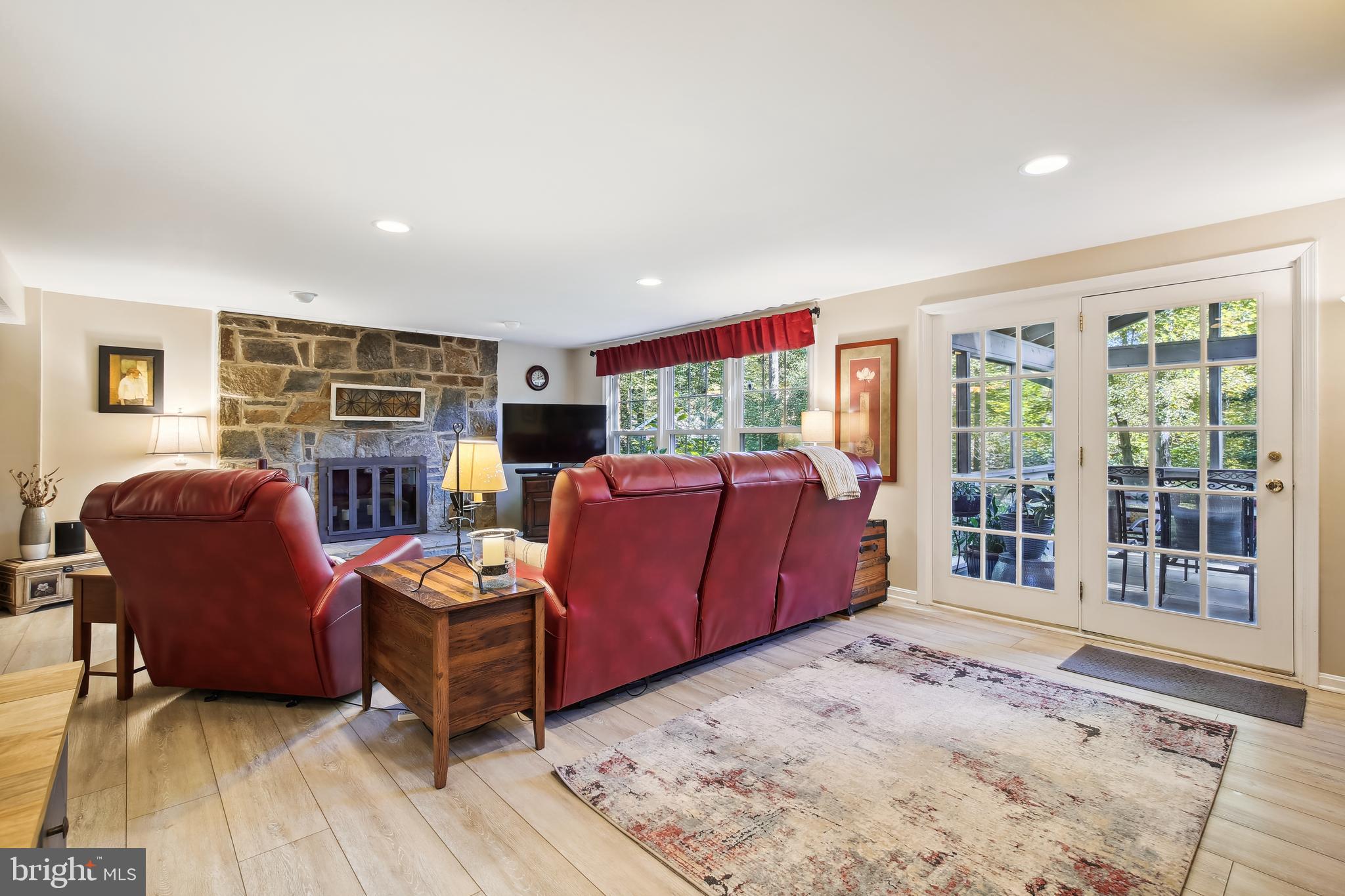 8209 CAPTAIN HAWKINS COURT