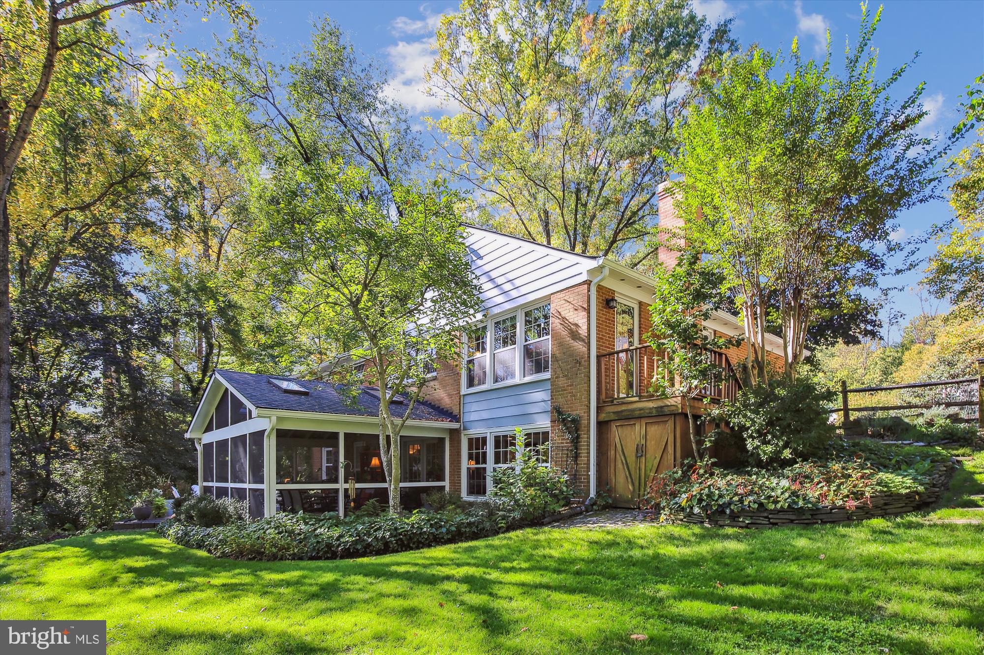 8209 CAPTAIN HAWKINS COURT