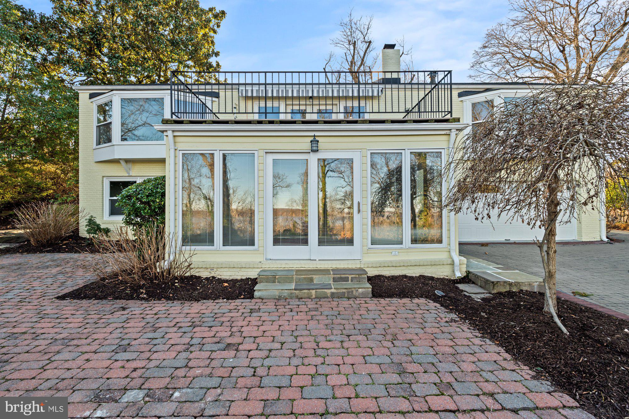 7203 PARK TERRACE DRIVE