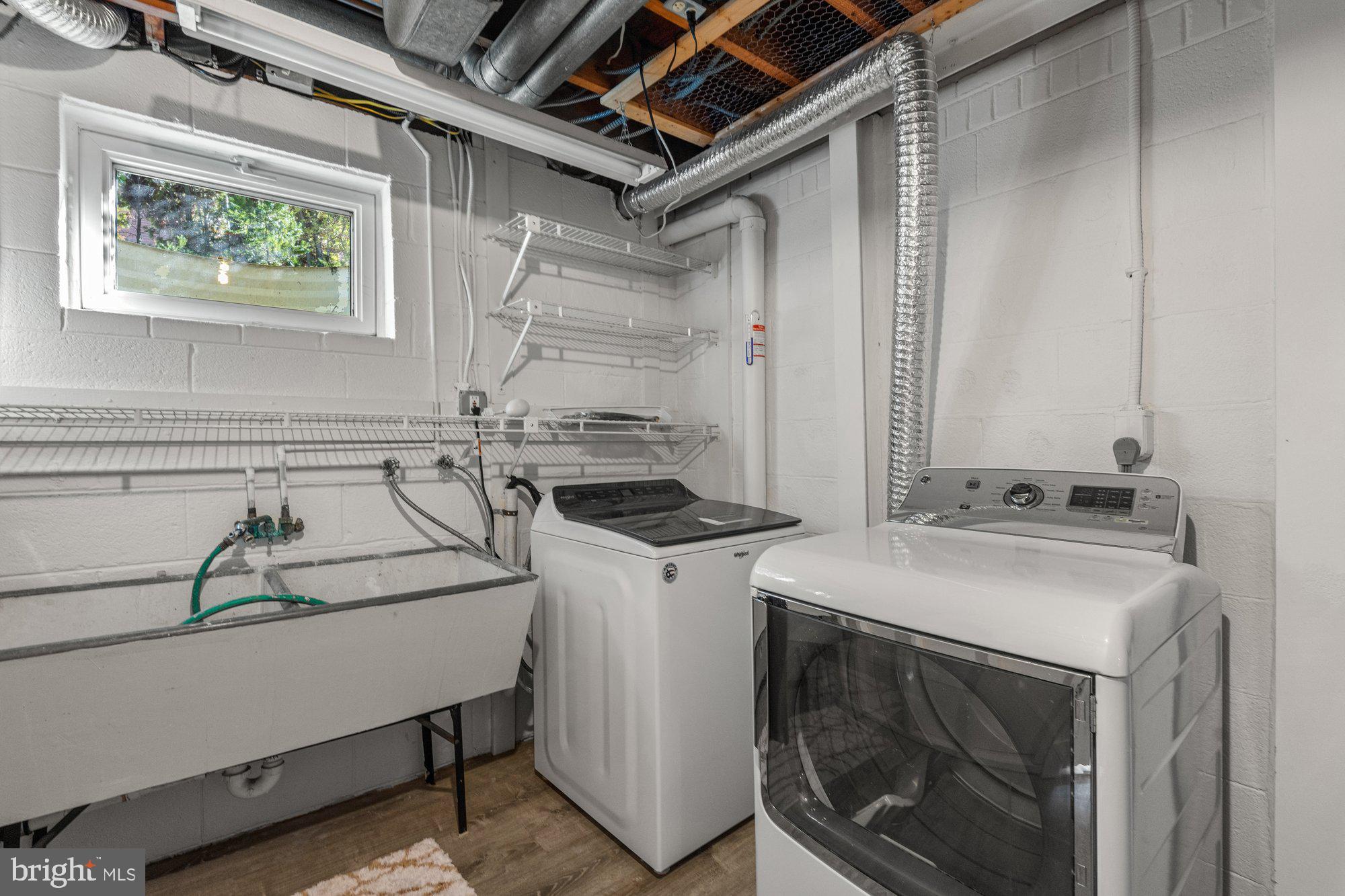 7203 PARK TERRACE DRIVE