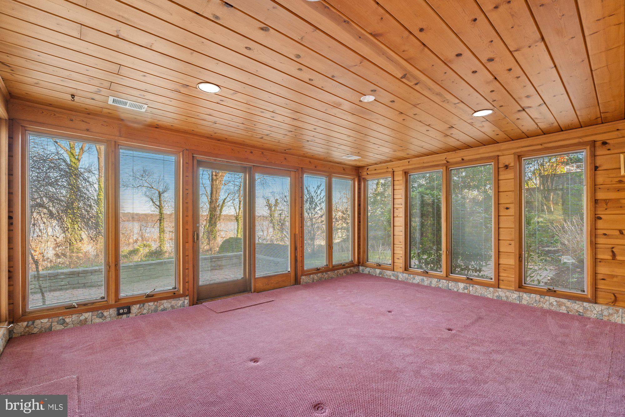 7203 PARK TERRACE DRIVE