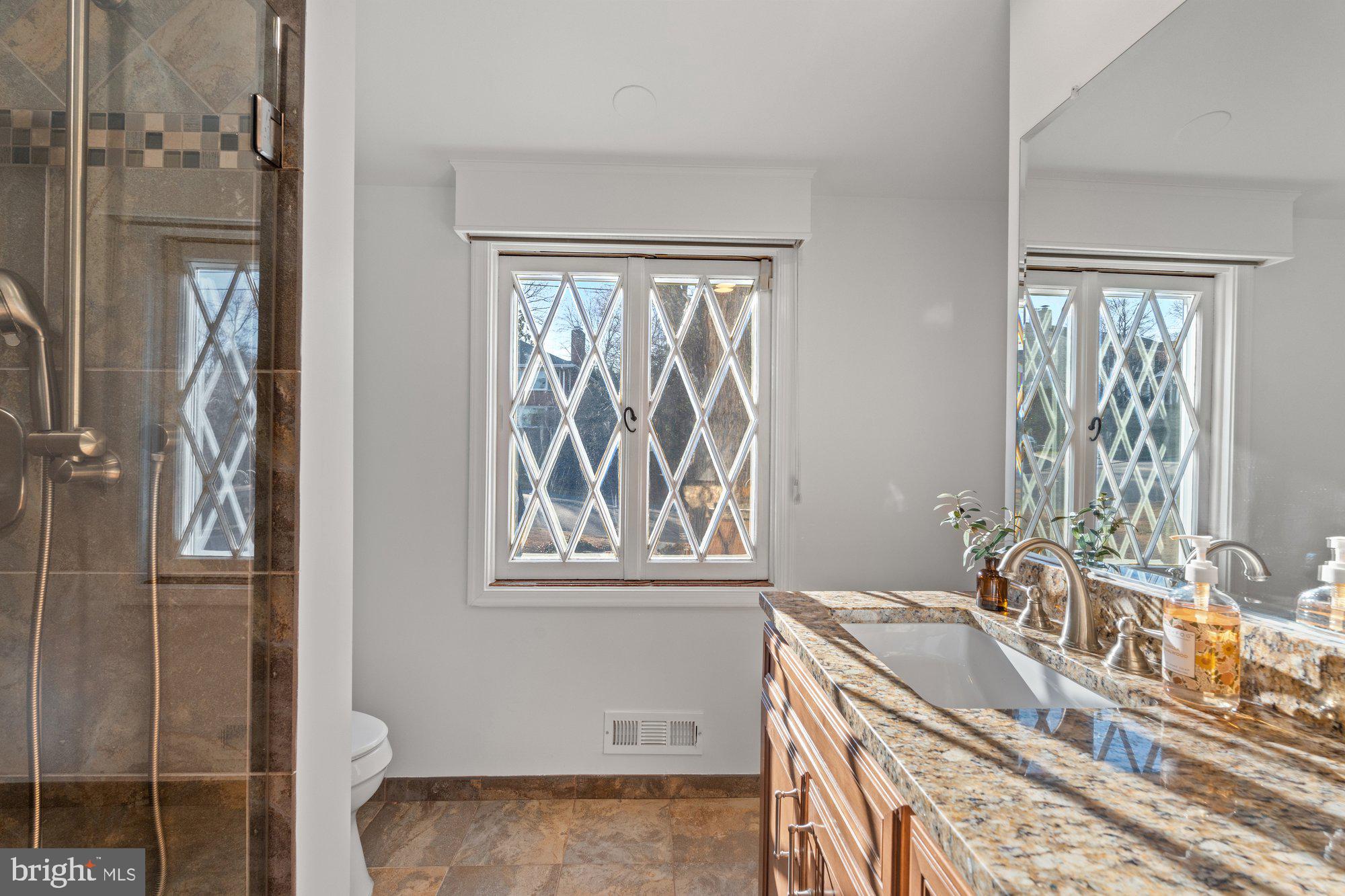 7203 PARK TERRACE DRIVE