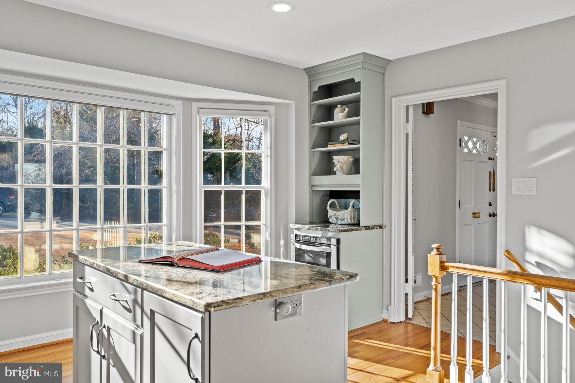 7203 PARK TERRACE DRIVE