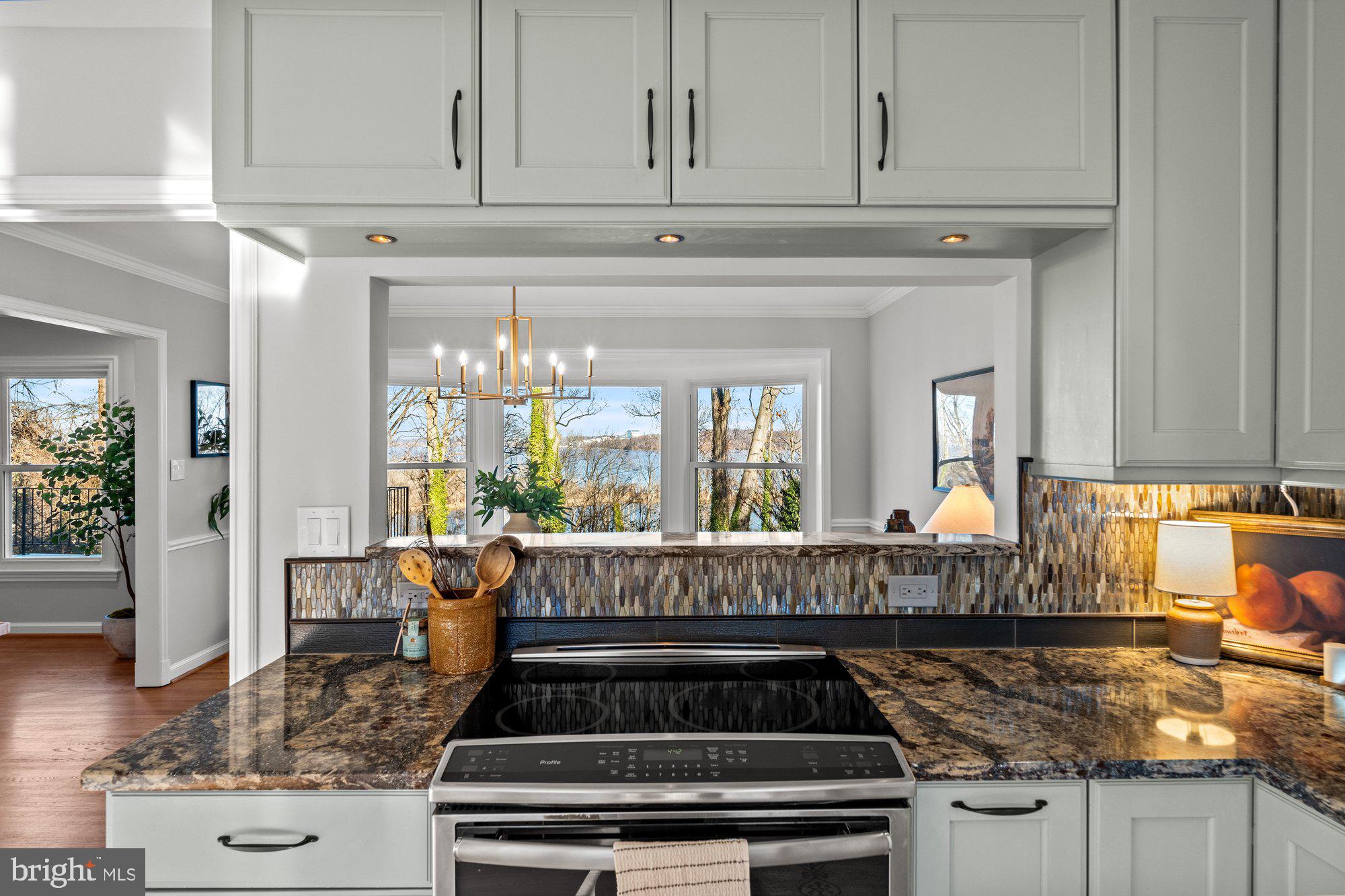 7203 PARK TERRACE DRIVE