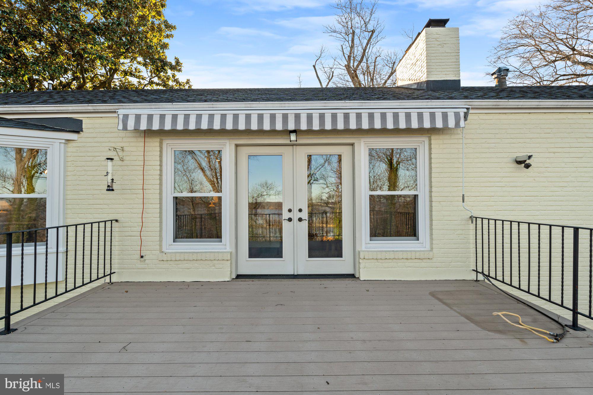 7203 PARK TERRACE DRIVE