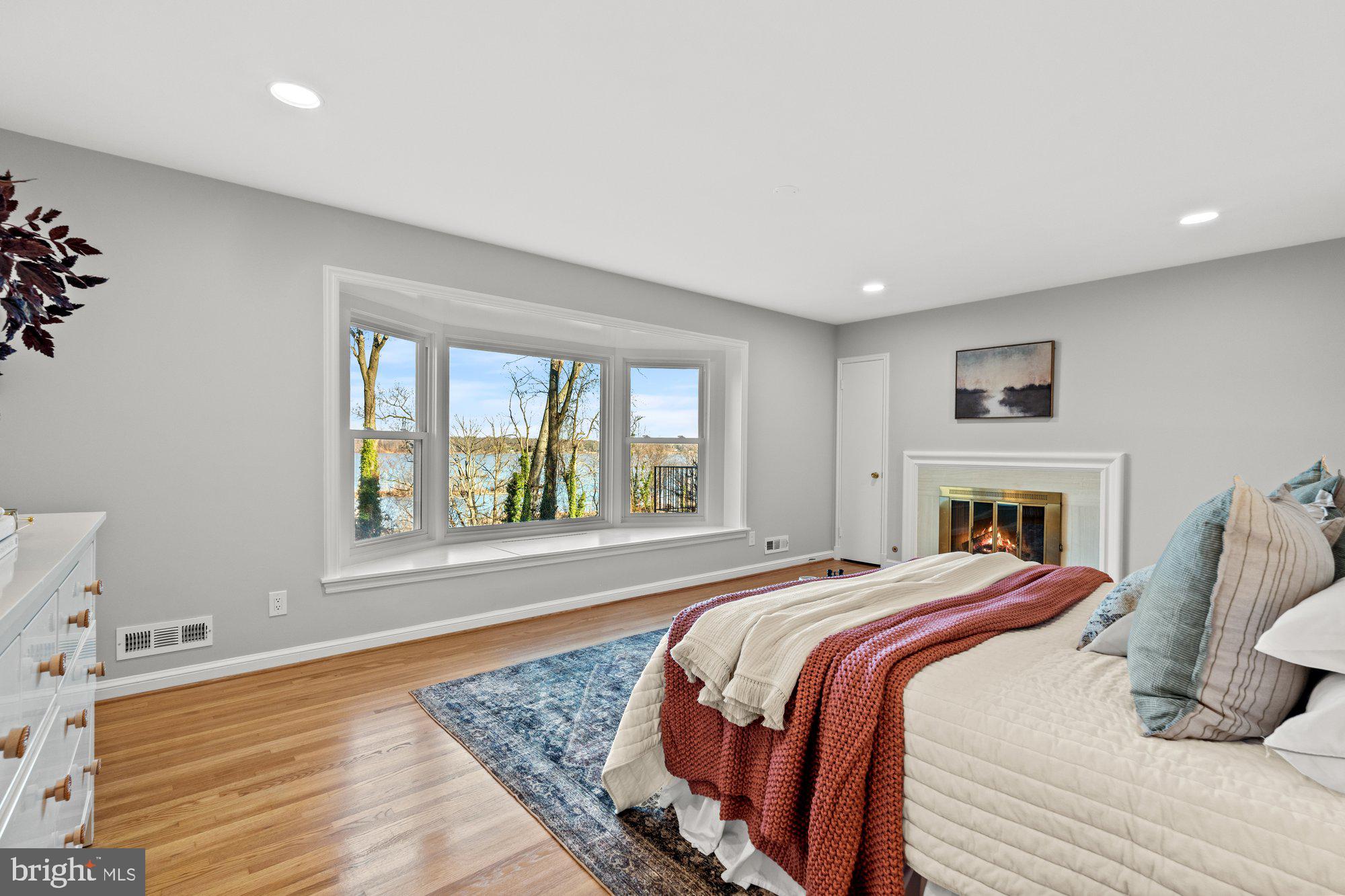 7203 PARK TERRACE DRIVE